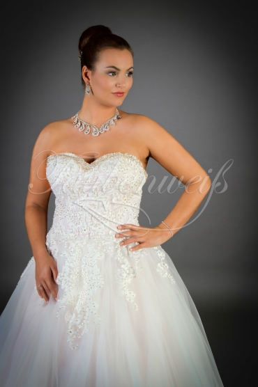 Wedding dress TW0012B - Wedding dress TW0012B light pink blush soft tulle wedding gown beadings 2