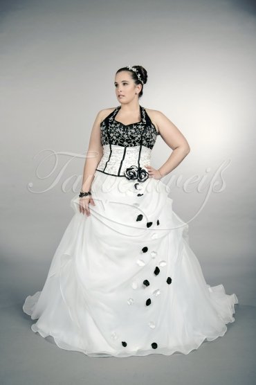 Wedding dress TW0171B - Wedding dress TW0171B plus size black white embroidery beadings neckholder train lace-up